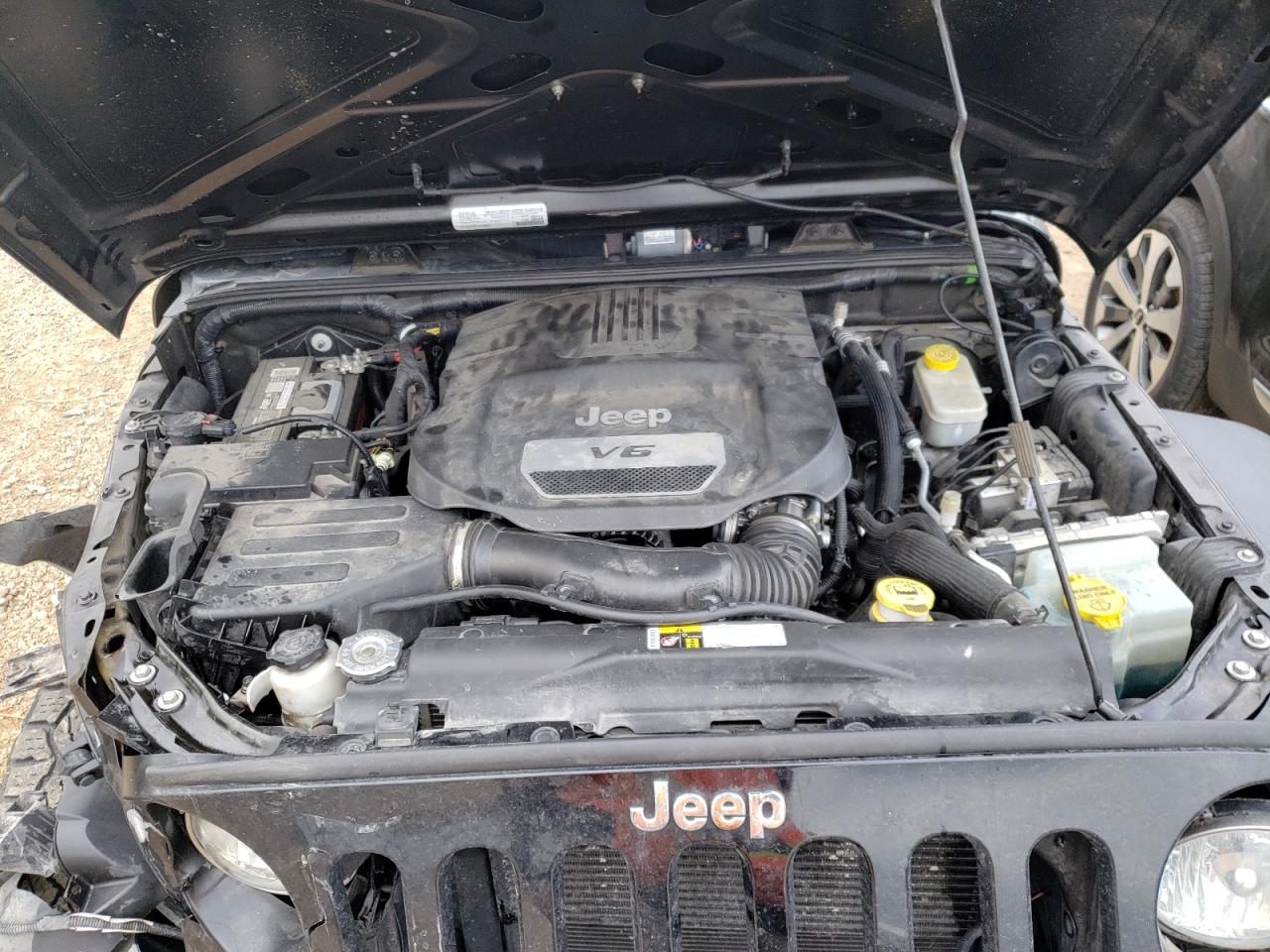 Photo 7 from auction – 2016 JEEP WRANGLER U with VIN 1C4BJWDG8GL161009
