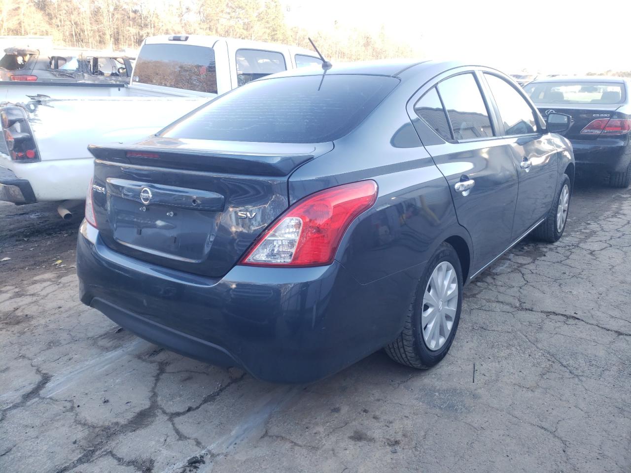Photo 4 from auction – 2017 NISSAN VERSA S with VIN 3N1CN7AP6HL851093