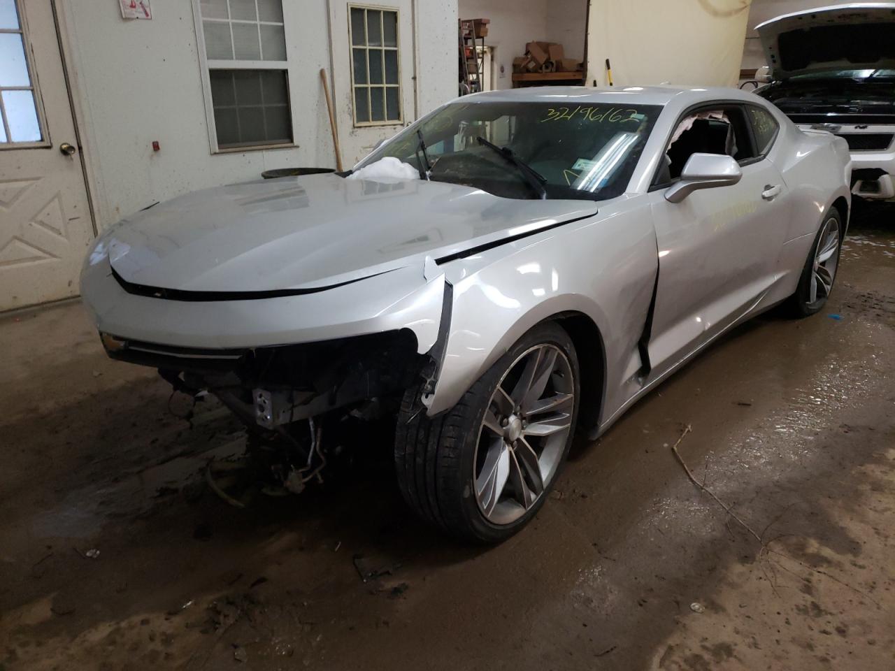 Photo 2 from auction – 2018 CHEVROLET CAMARO LT with VIN 1G1FB1RS2J0185709