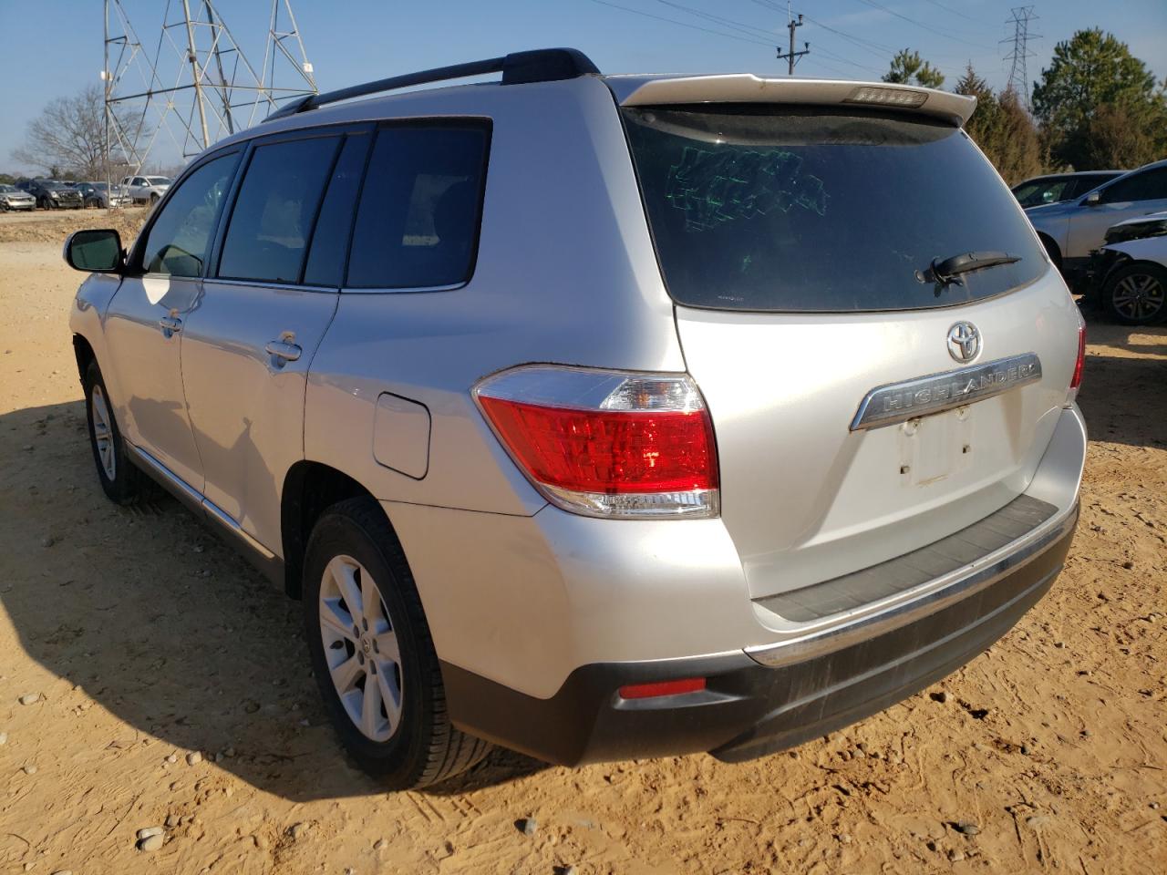 Photo 3 from auction – 2013 TOYOTA HIGHLANDER with VIN 5TDZK3EH2DS118250