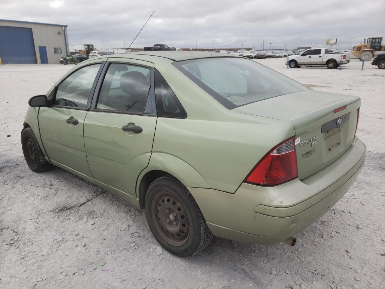 Photo 3 from auction – 2007 FORD FOCUS ZX4 with VIN 1FAFP34N87W343181