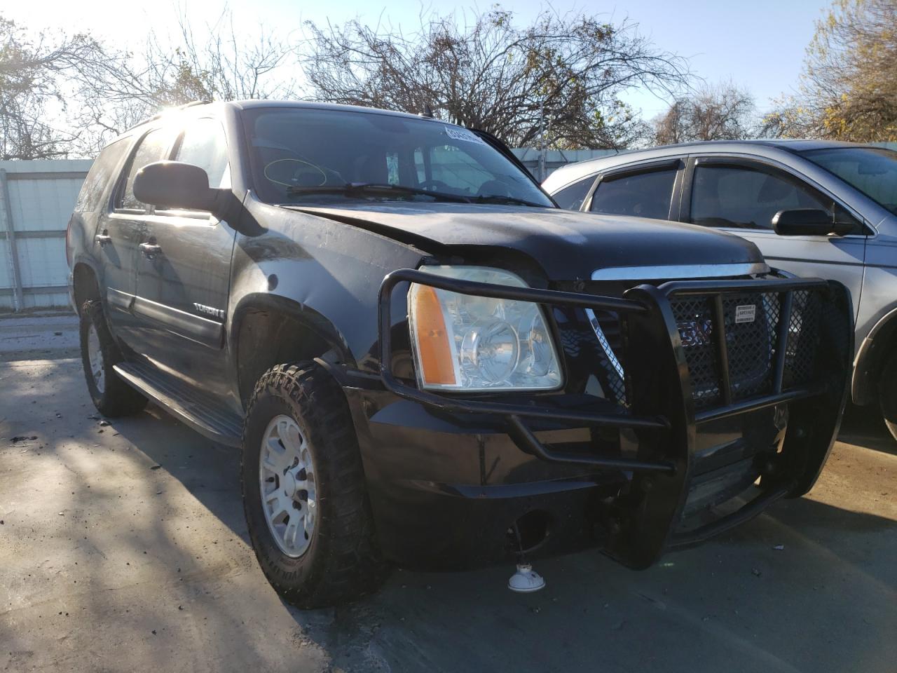 Photo 1 from auction – 2007 GMC YUKON with VIN 1GKFC13J17J107160