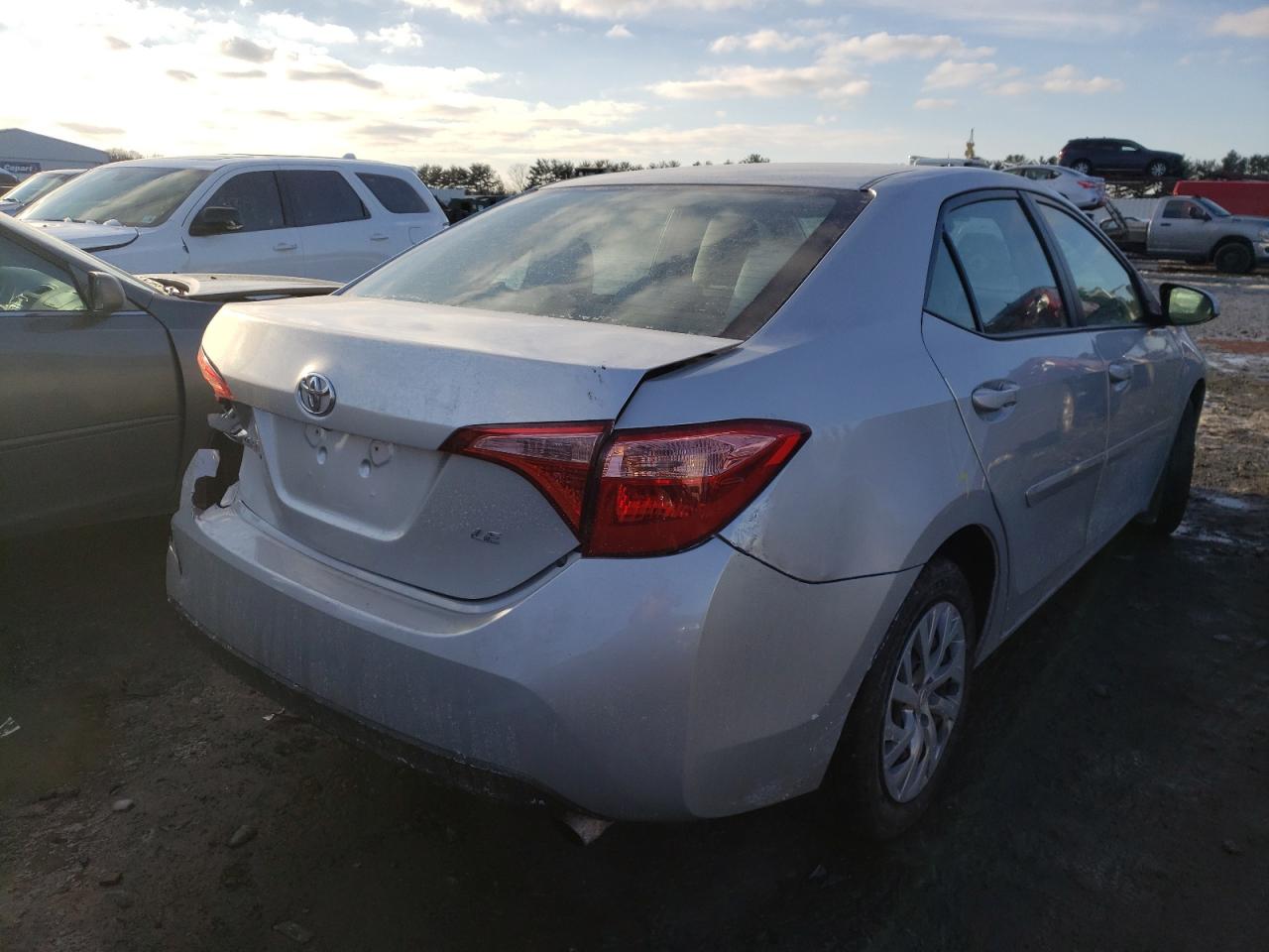 Photo 4 from auction – 2019 TOYOTA COROLLA L with VIN 2T1BURHE5KC246357