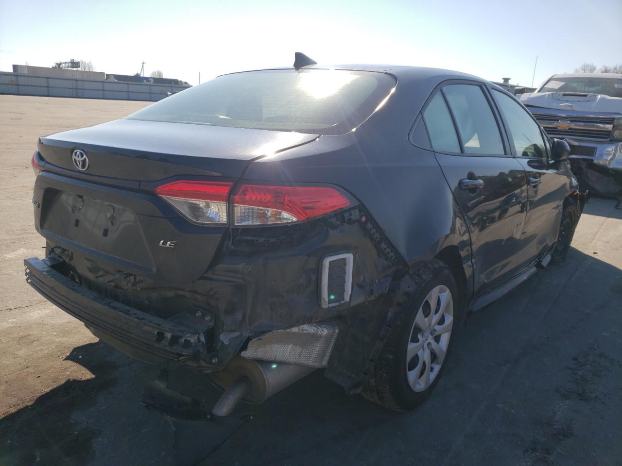 Photo 4 from auction – 2021 TOYOTA COROLLA LE with VIN JTDEPMAE7MJ157205