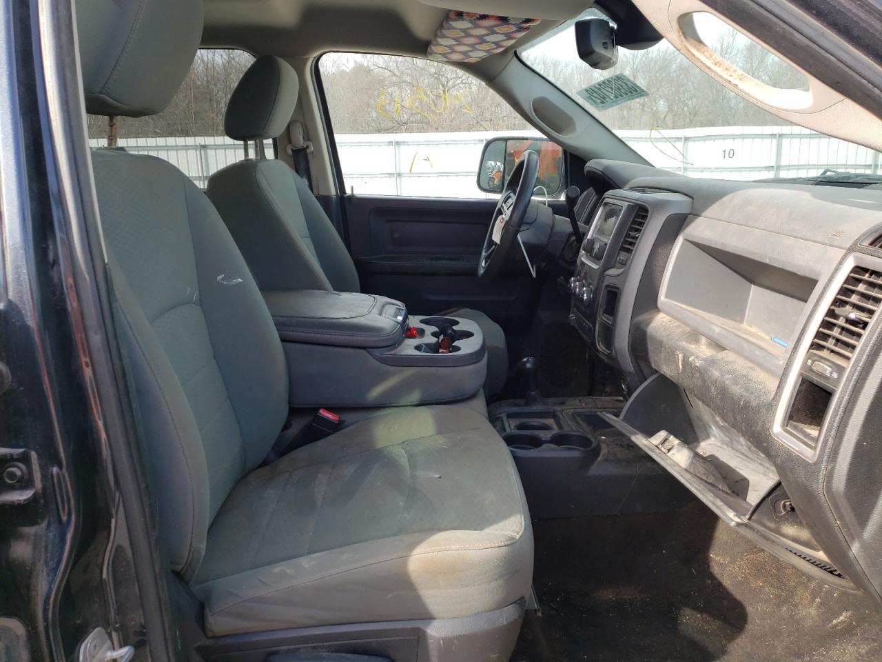 Фото 5 с аукциона – 2014 RAM 2500 ST с VIN 3C6UR5CL3EG254032
