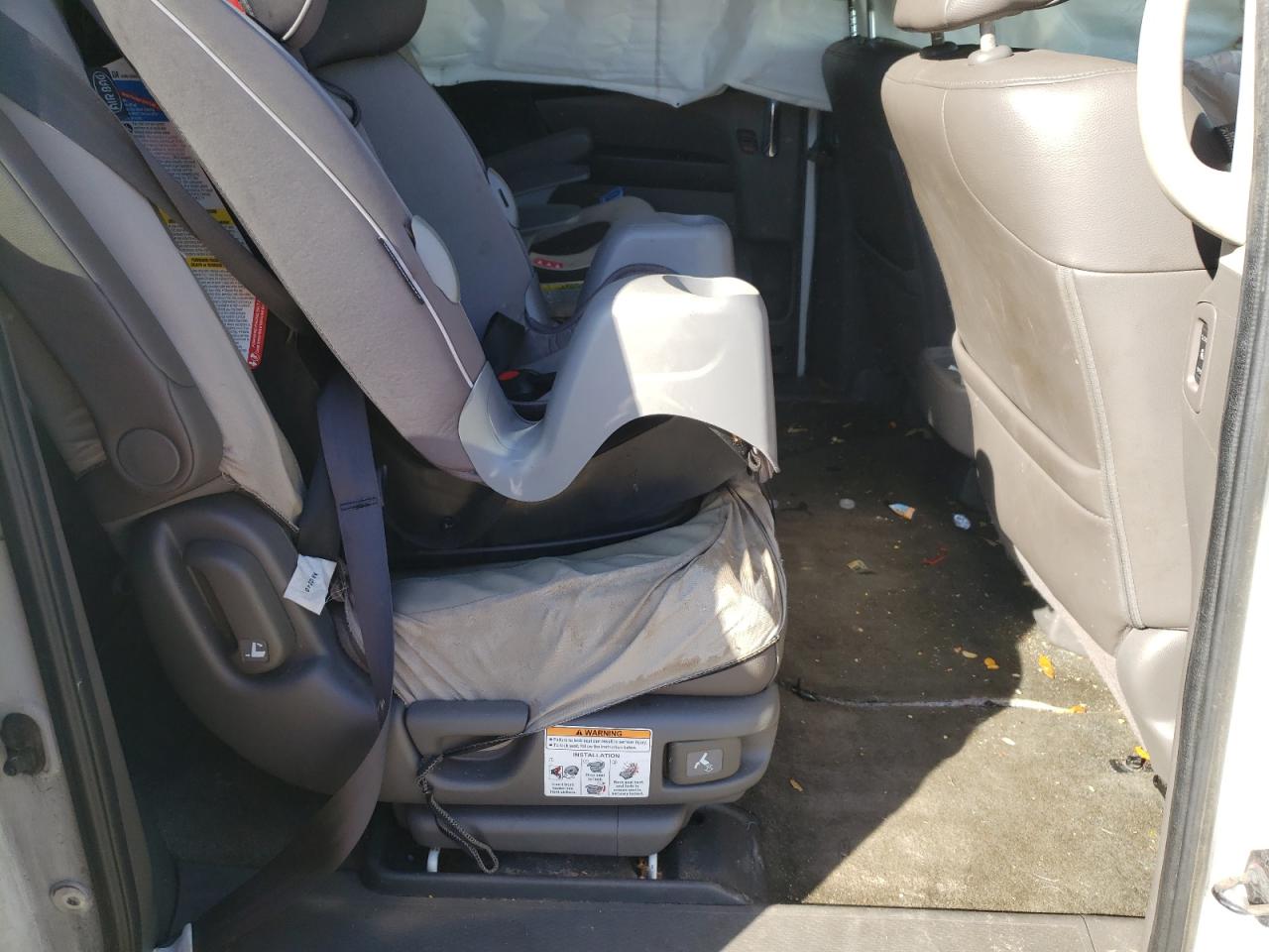 Photo 6 from auction – 2014 HONDA ODYSSEY EX with VIN 5FNRL5H61EB110438