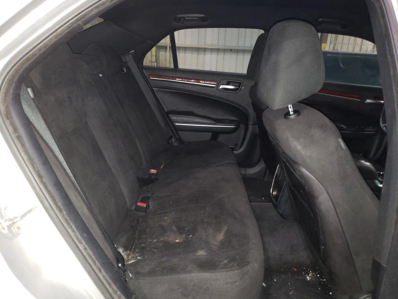 Photo 6 from auction – 2012 CHRYSLER 300 with VIN 2C3CCAAG2CH107383