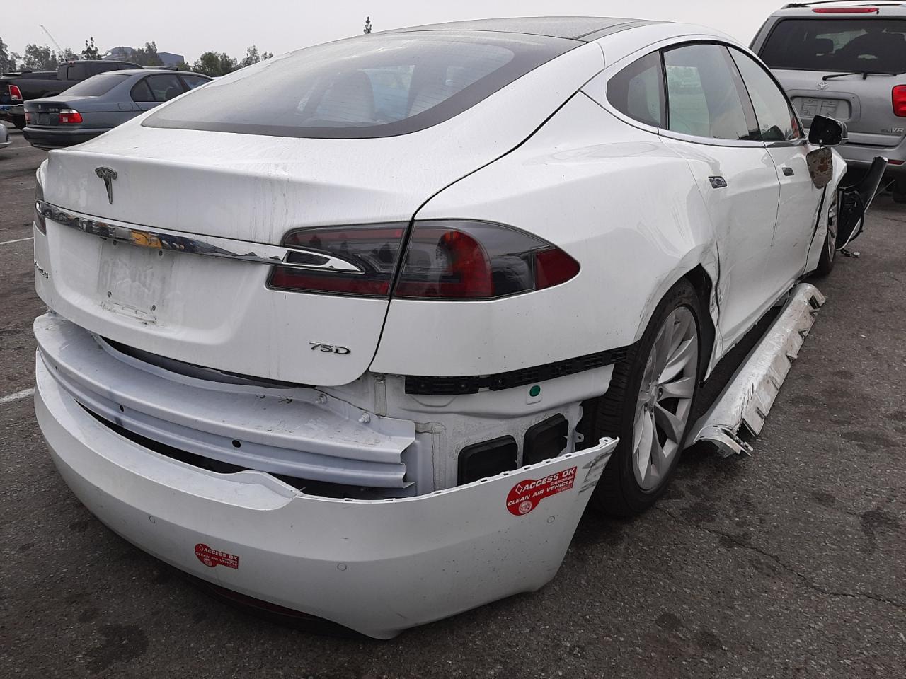 Photo 4 from auction – 2018 TESLA MODEL S with VIN 5YJSA1E27JF261456
