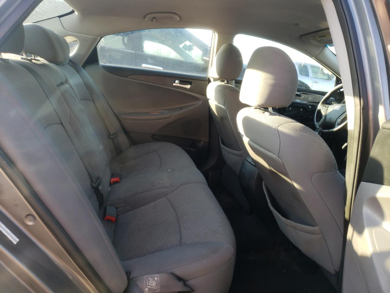 Photo 6 from auction – 2011 HYUNDAI SONATA GLS with VIN 5NPEB4AC2BH083307