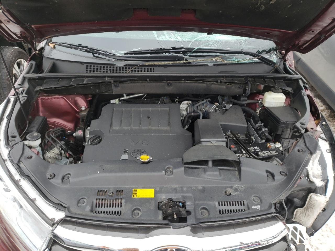 Photo 7 from auction – 2015 TOYOTA HIGHLANDER with VIN 5TDBKRFHXFS181862