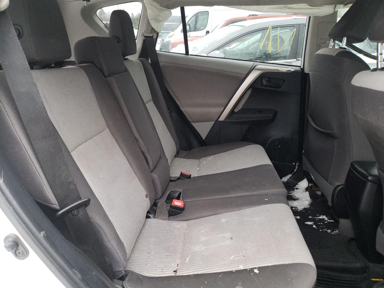 Photo 6 from auction – 2013 TOYOTA RAV4 LE with VIN 2T3BFREV5DW039295
