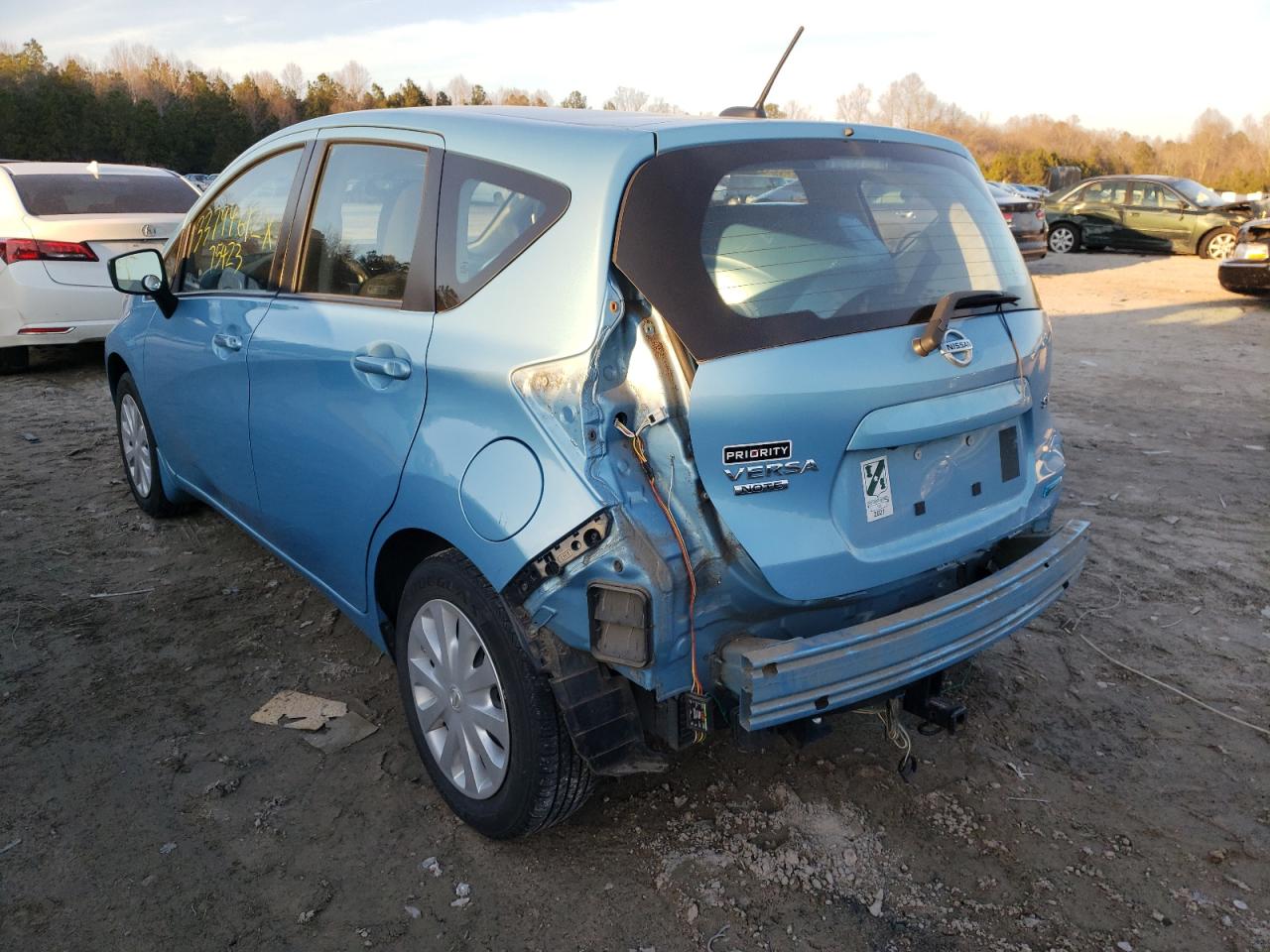 Photo 3 from auction – 2015 NISSAN VERSA NOTE with VIN 3N1CE2CPXFL395175