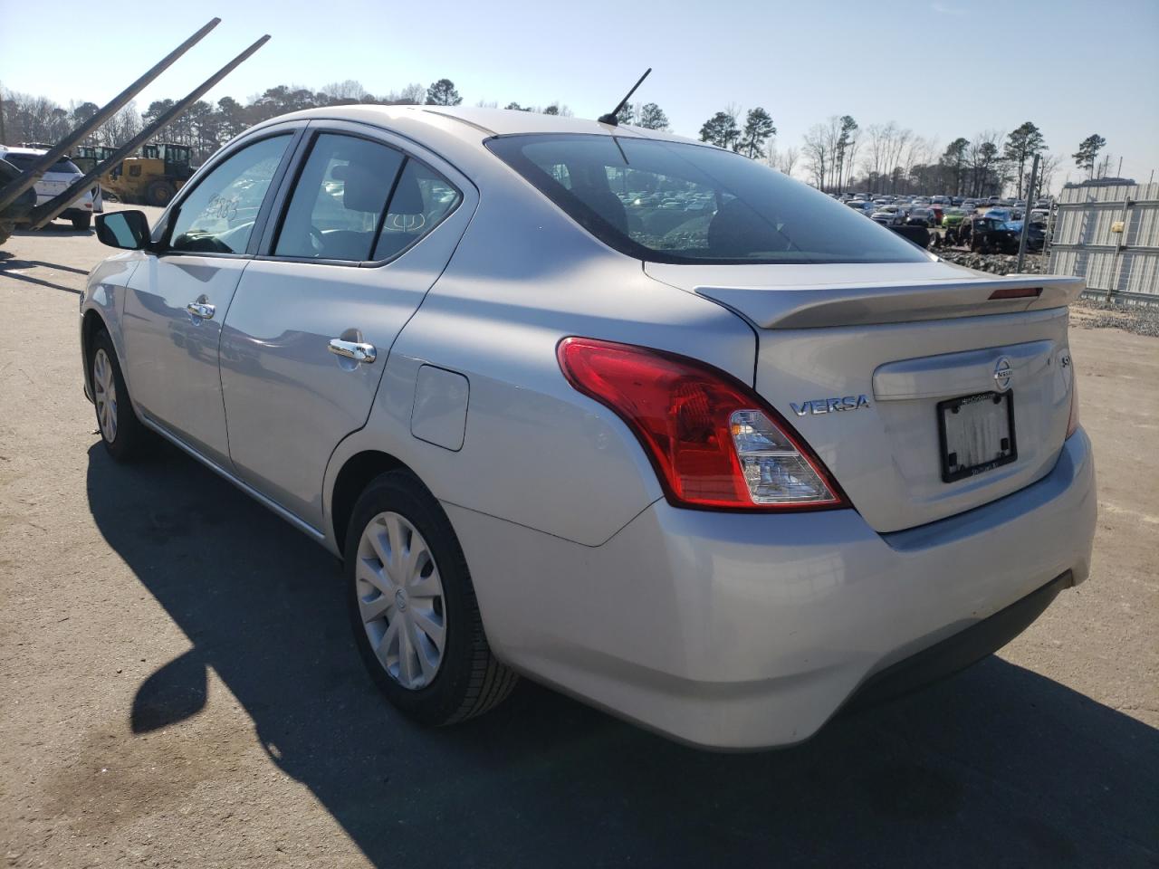 Photo 3 from auction – 2017 NISSAN VERSA S with VIN 3N1CN7AP5HK436479