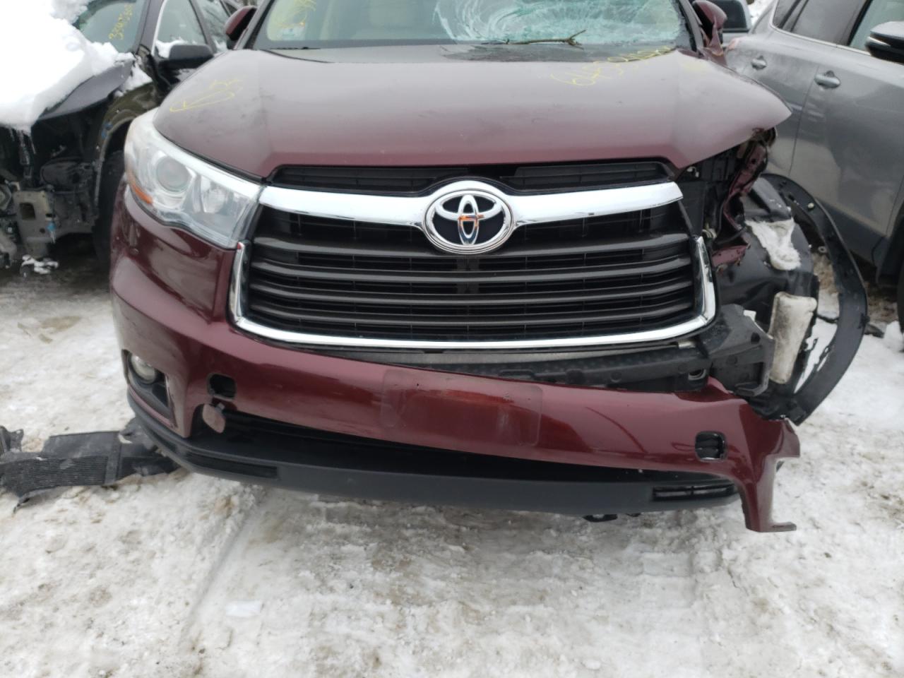 Photo 9 from auction – 2015 TOYOTA HIGHLANDER with VIN 5TDBKRFHXFS181862