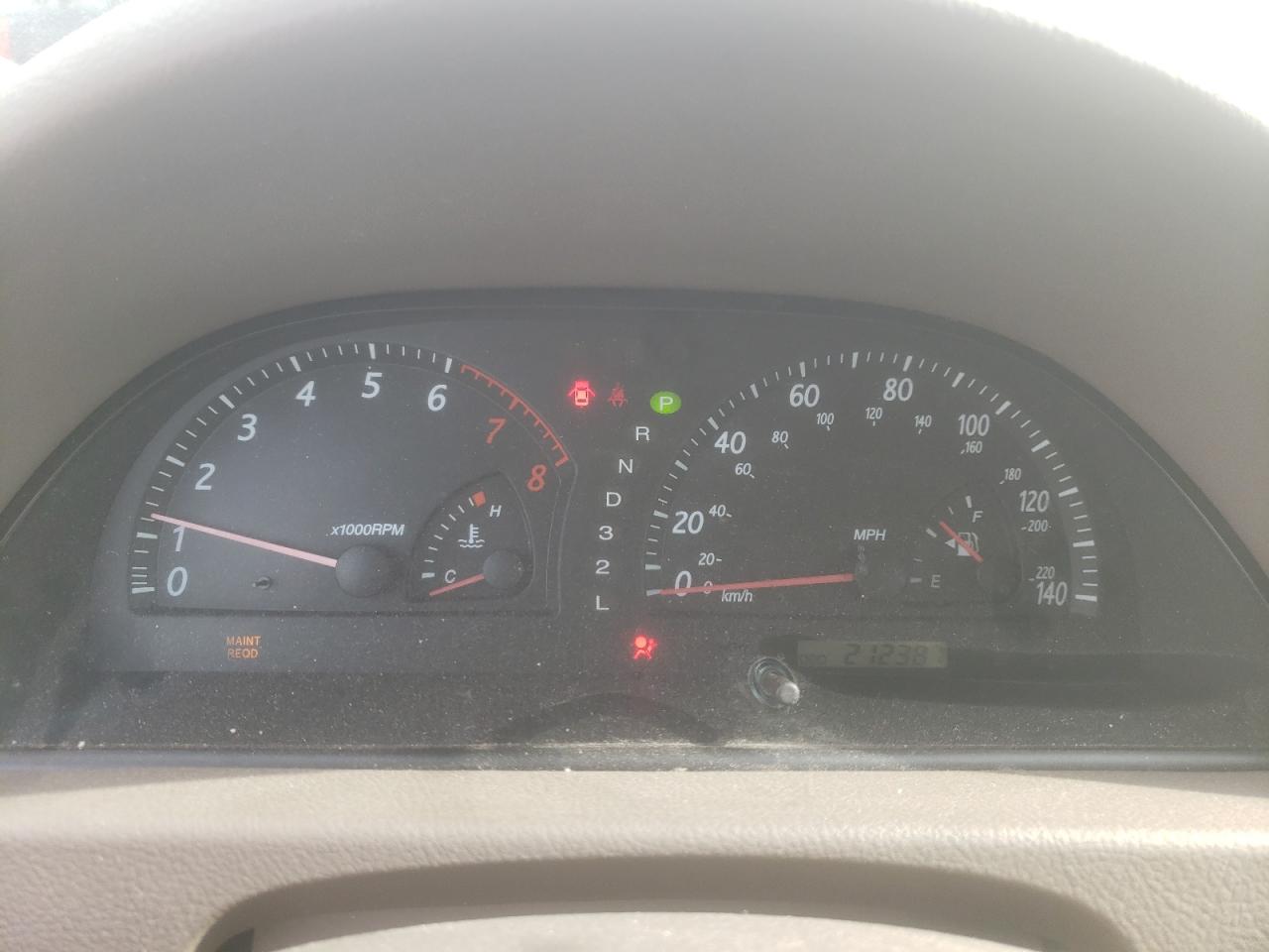 Photo 8 from auction – 2004 TOYOTA CAMRY LE with VIN JTDBF30K540152596