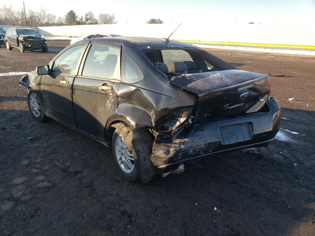 Photo 3 from auction – 2010 FORD FOCUS with VIN 1FAHP3FN0AW107587