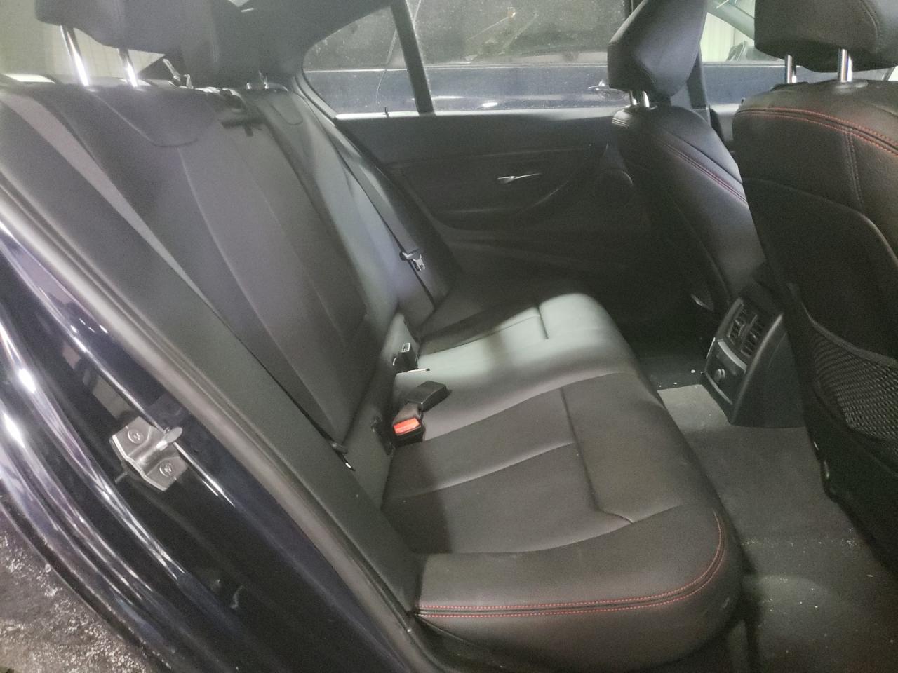 Photo 6 from auction – 2015 BMW 328 XI with VIN WBA3B3G54FNT68989