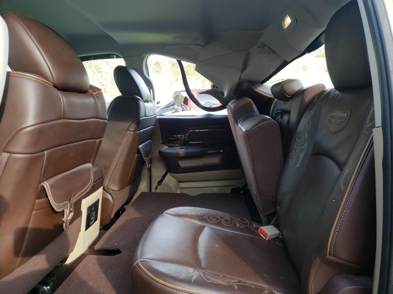 Photo 6 from auction – 2015 RAM 2500 LONGH with VIN 3C6UR5LL1FG547932
