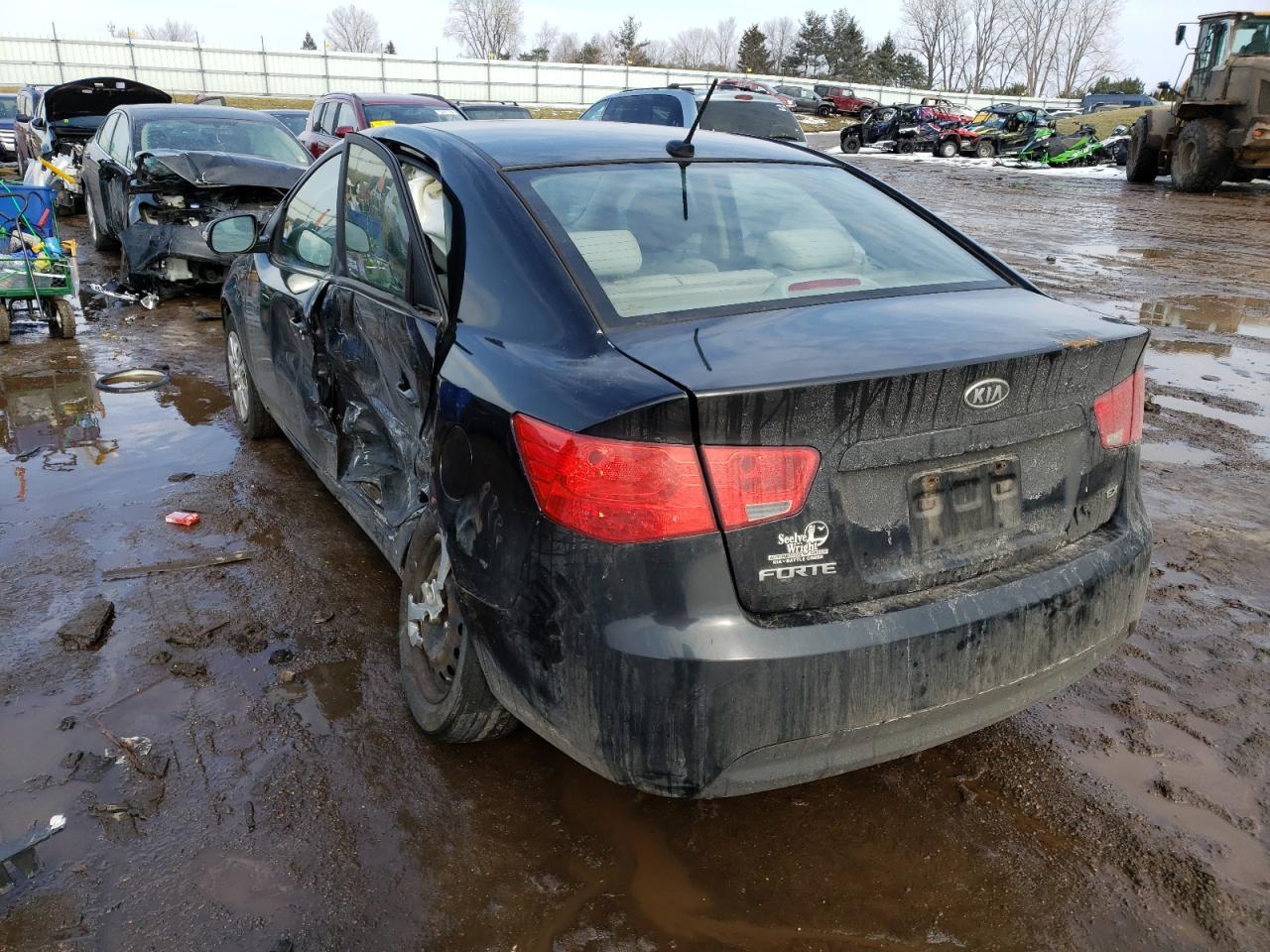 Photo 3 from auction – 2010 KIA FORTE EX with VIN KNAFU4A23A5860742