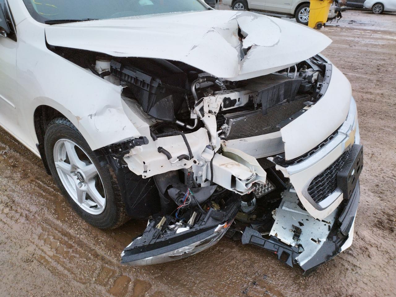 Photo 9 from auction – 2014 CHEVROLET MALIBU 1LT with VIN 1G11C5SL1EF240753