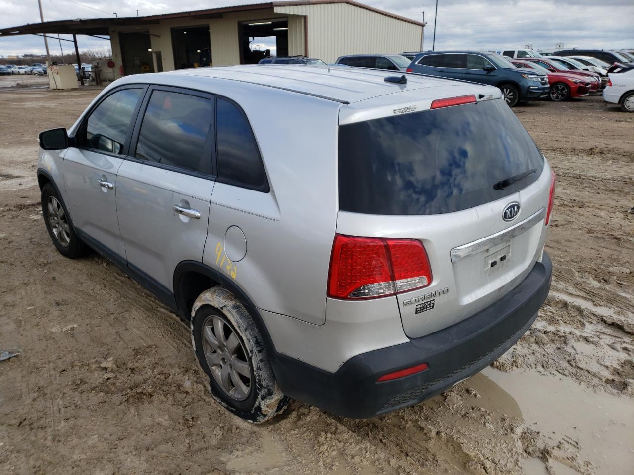 Photo 3 from auction – 2011 KIA SORENTO BA with VIN 5XYKT3A15BG182607