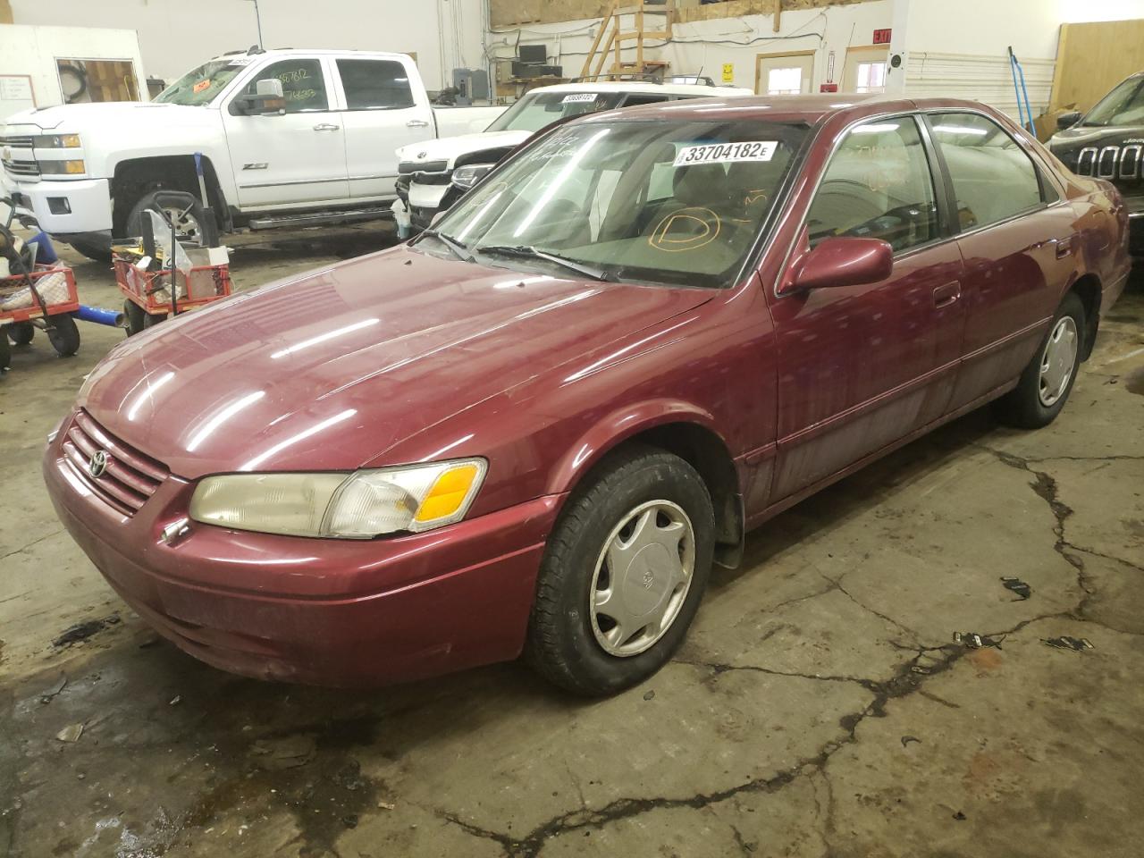Photo 2 from auction – 1998 TOYOTA CAMRY CE with VIN 4T1BG22K7WU856259