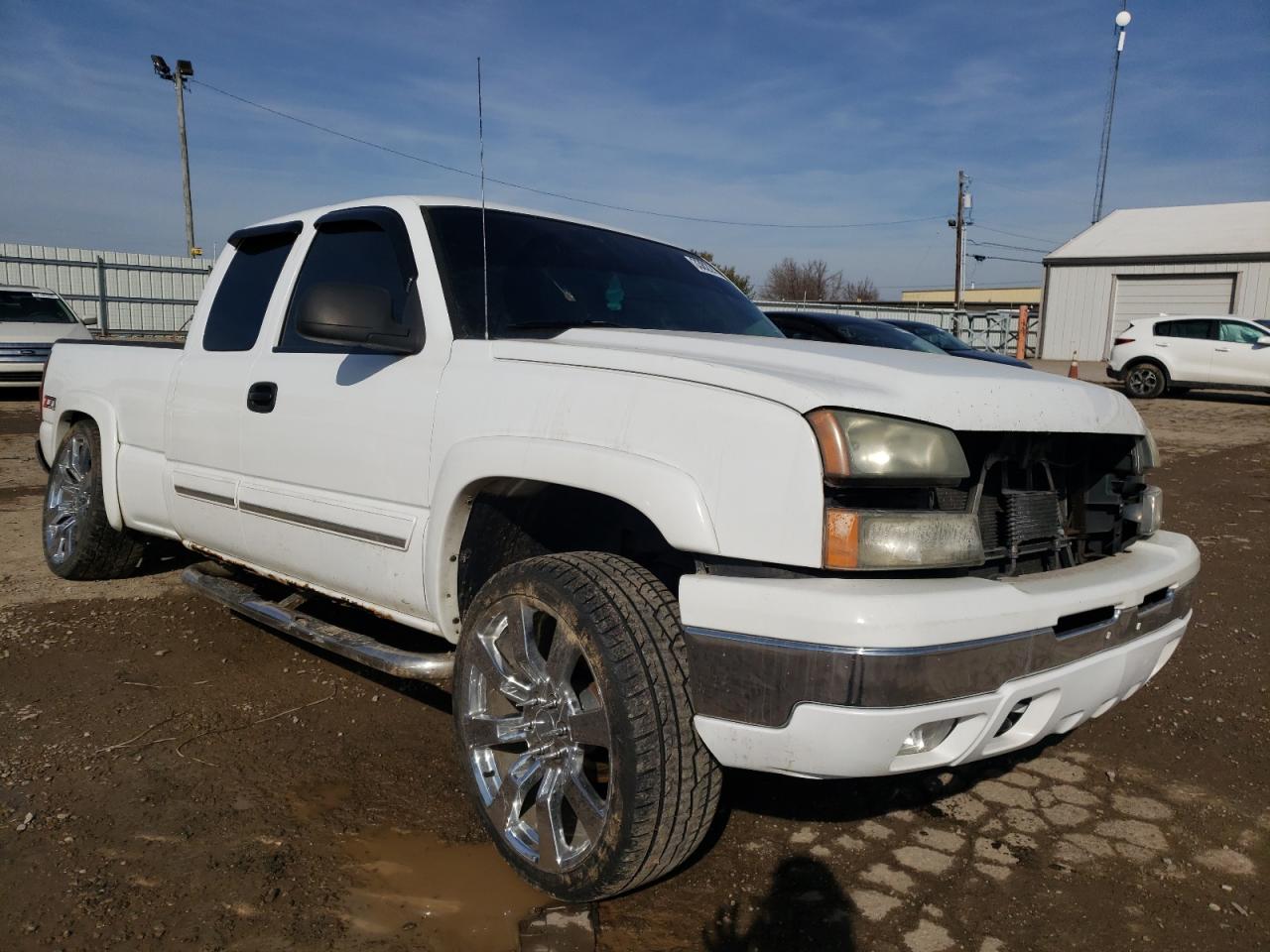 CHEVROLET SILVERADO 2006 with VIN 1GCEK19Z76Z182520 - Photo from auction