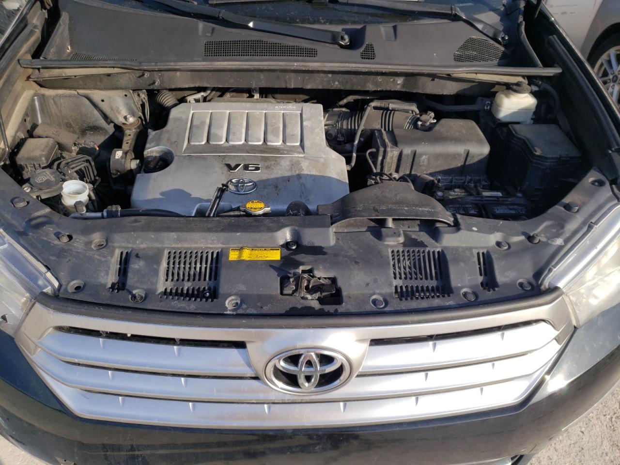 Photo 7 from auction – 2012 TOYOTA HIGHLANDER with VIN 5TDDK3EH3CS120825