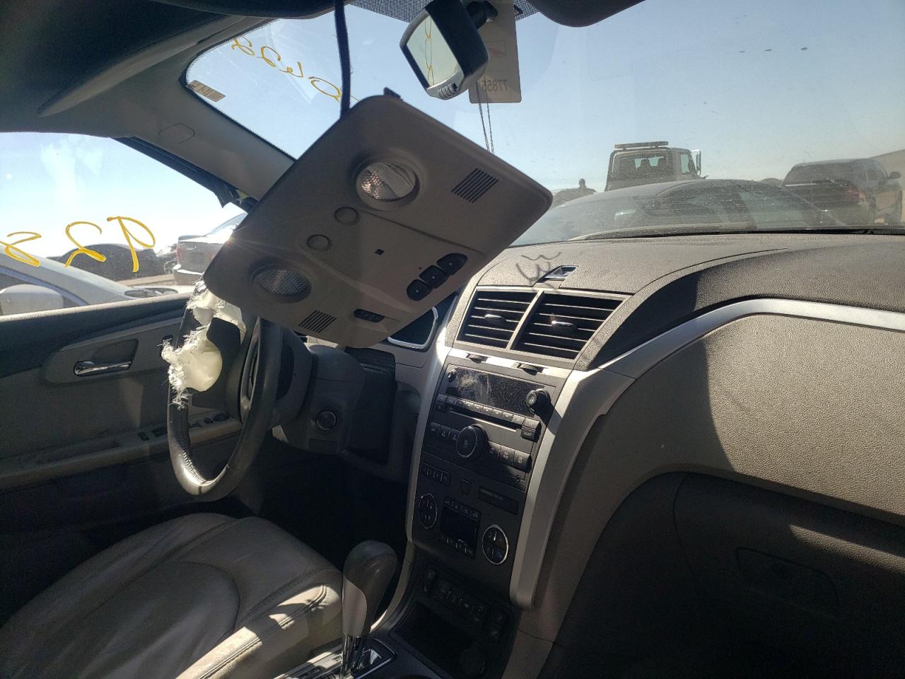 Photo 10 from auction – 2012 CHEVROLET TRAVERSE L with VIN 1GNKRJED3CJ262648