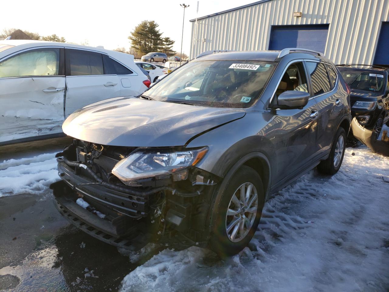 Photo 2 from auction – 2017 NISSAN ROGUE S with VIN KNMAT2MV4HP580840