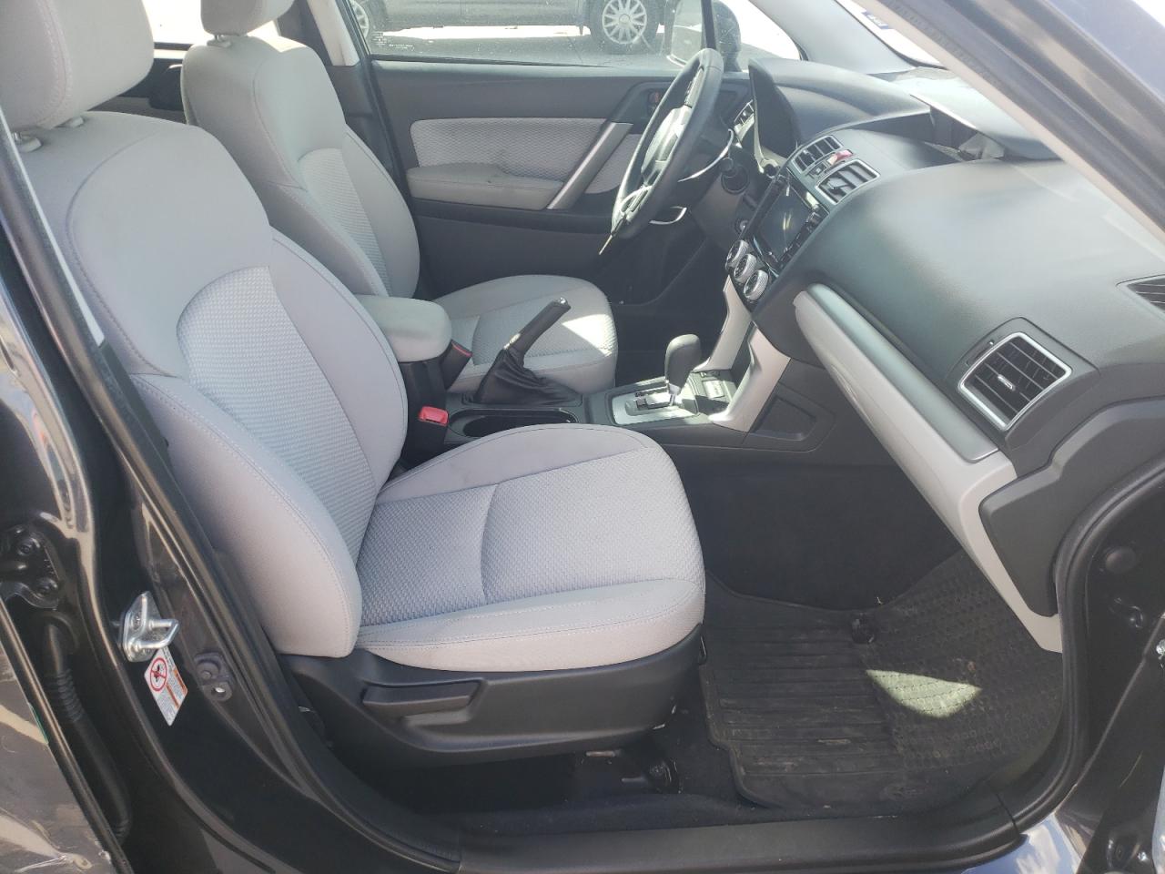 Photo 5 from auction – 2017 SUBARU FORESTER 2 with VIN JF2SJAEC6HH411450