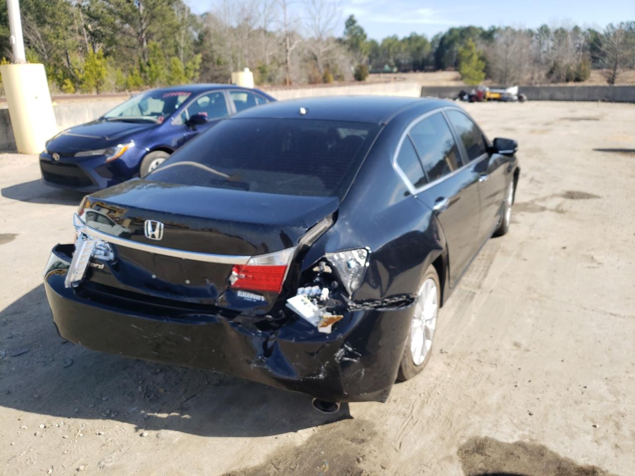 Photo 4 from auction – 2015 HONDA ACCORD EXL with VIN 1HGCR2F84FA226509