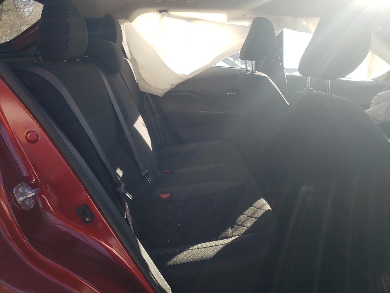 Photo 6 from auction – 2019 NISSAN KICKS S with VIN 3N1CP5CU3KL470696