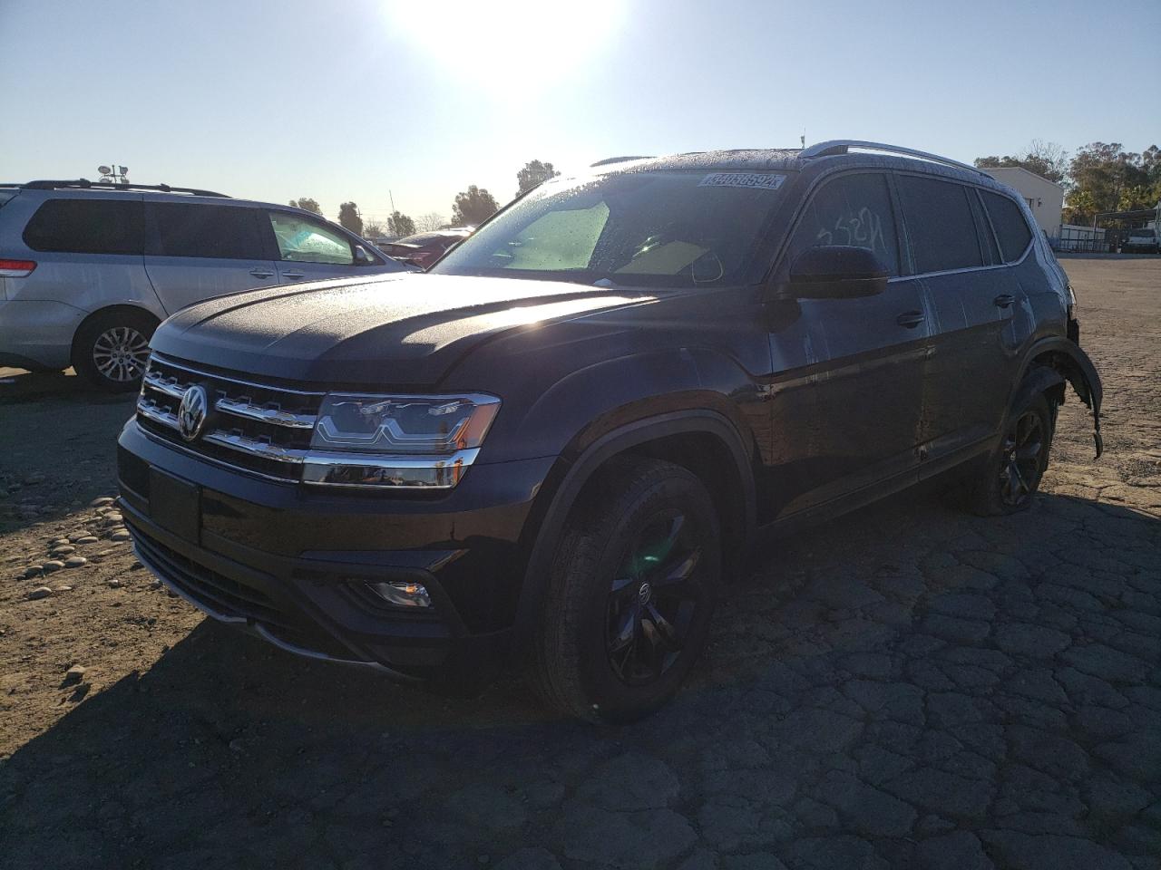 Photo 2 from auction – 2019 VOLKSWAGEN ATLAS SE with VIN 1V2DP2CA6KC615178