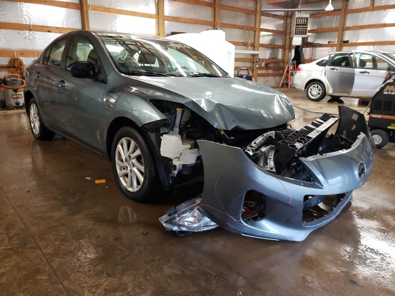 MAZDA 3 I 2012 with VIN JM1BL1V77C1626624 - Photo from auction