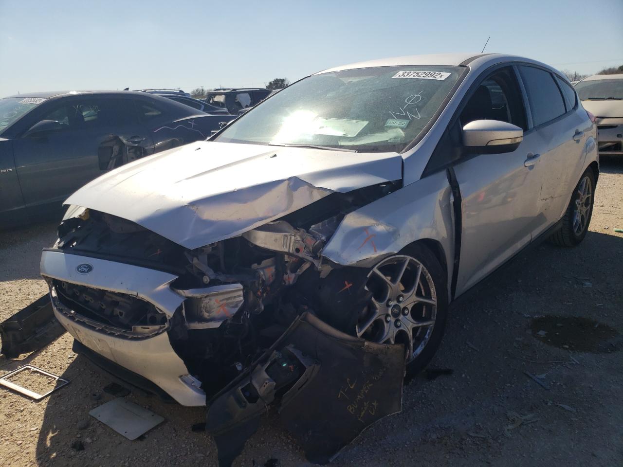 Photo 2 from auction – 2015 FORD FOCUS SE with VIN 1FADP3K22FL283088