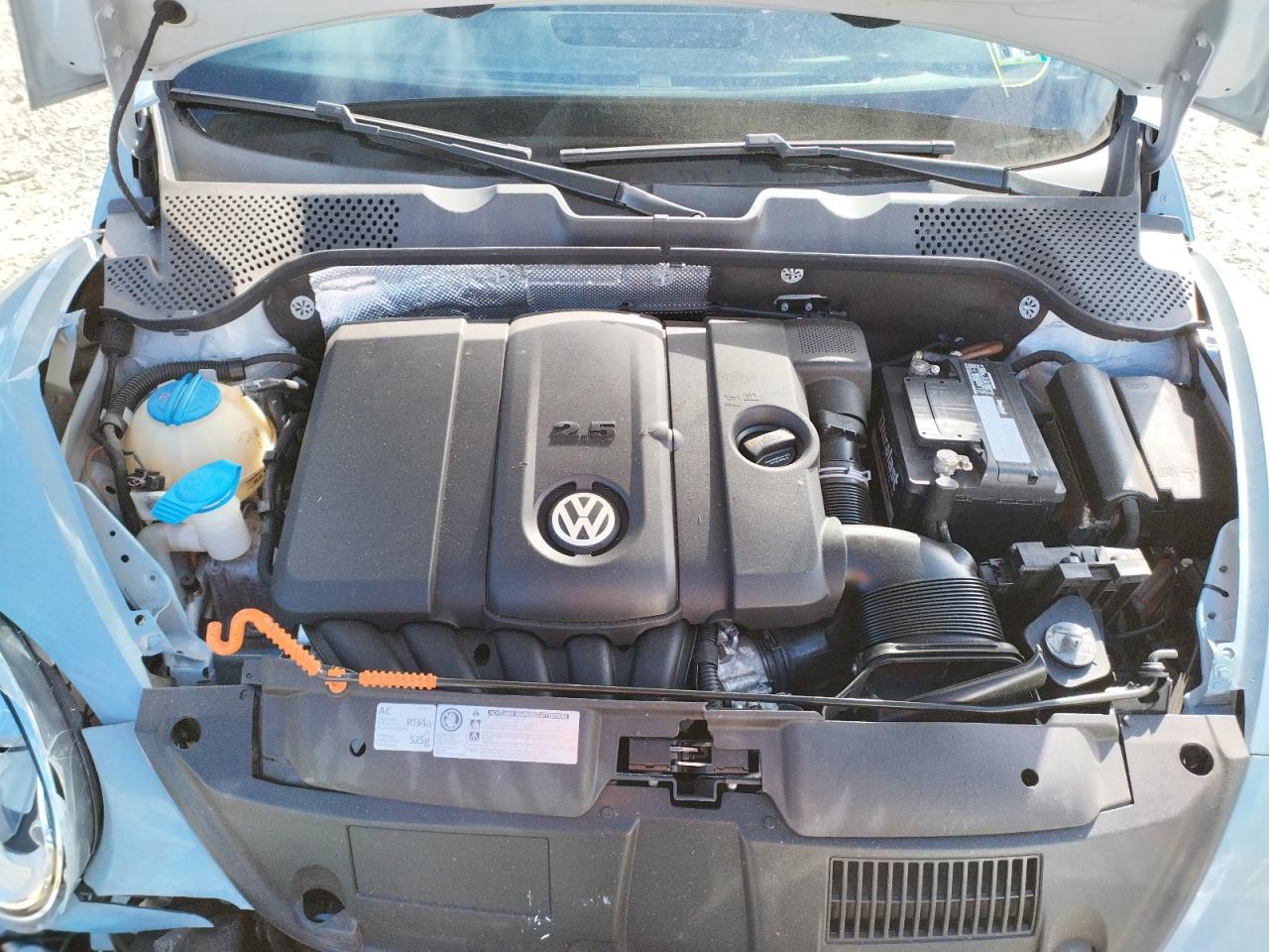 Photo 7 from auction – 2012 VOLKSWAGEN BEETLE with VIN 3VWJP7AT2CM612765