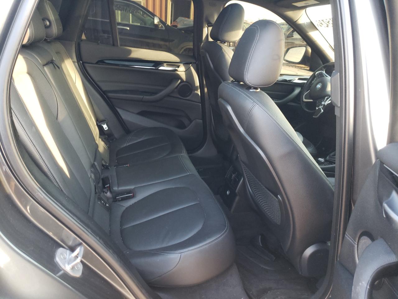Photo 6 from auction – 2016 BMW X1 XDRIVE2 with VIN WBXHT3C3XG5F64064