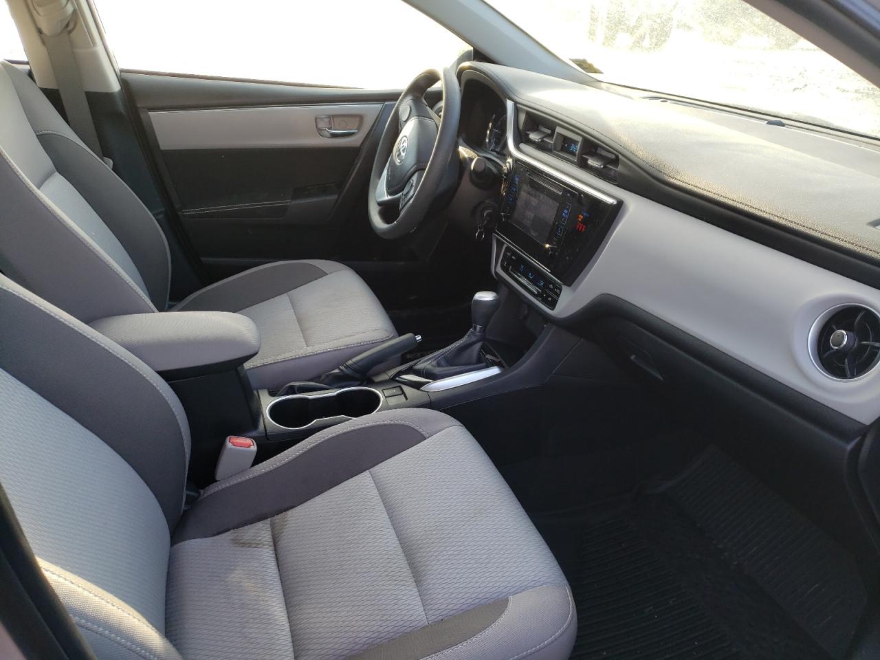 Photo 5 from auction – 2019 TOYOTA COROLLA L with VIN 2T1BURHE5KC246357