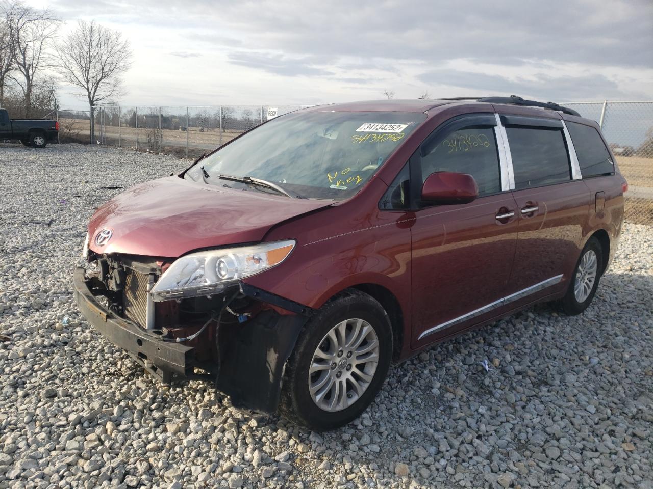 Photo 2 from auction – 2013 TOYOTA SIENNA with VIN 5TDYK3DC1DS320160
