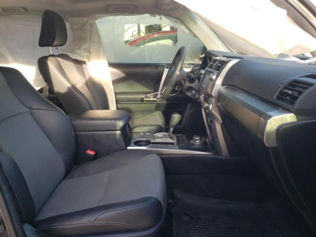 Photo 5 from auction – 2019 TOYOTA 4RUNNER SR with VIN JTEBU5JRXK5722410