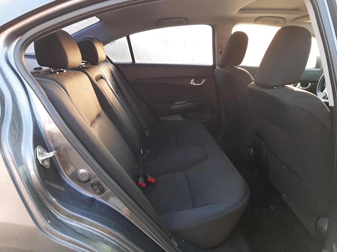 Photo 6 from auction – 2015 HONDA CIVIC EX with VIN 2HGFB2F85FH559045