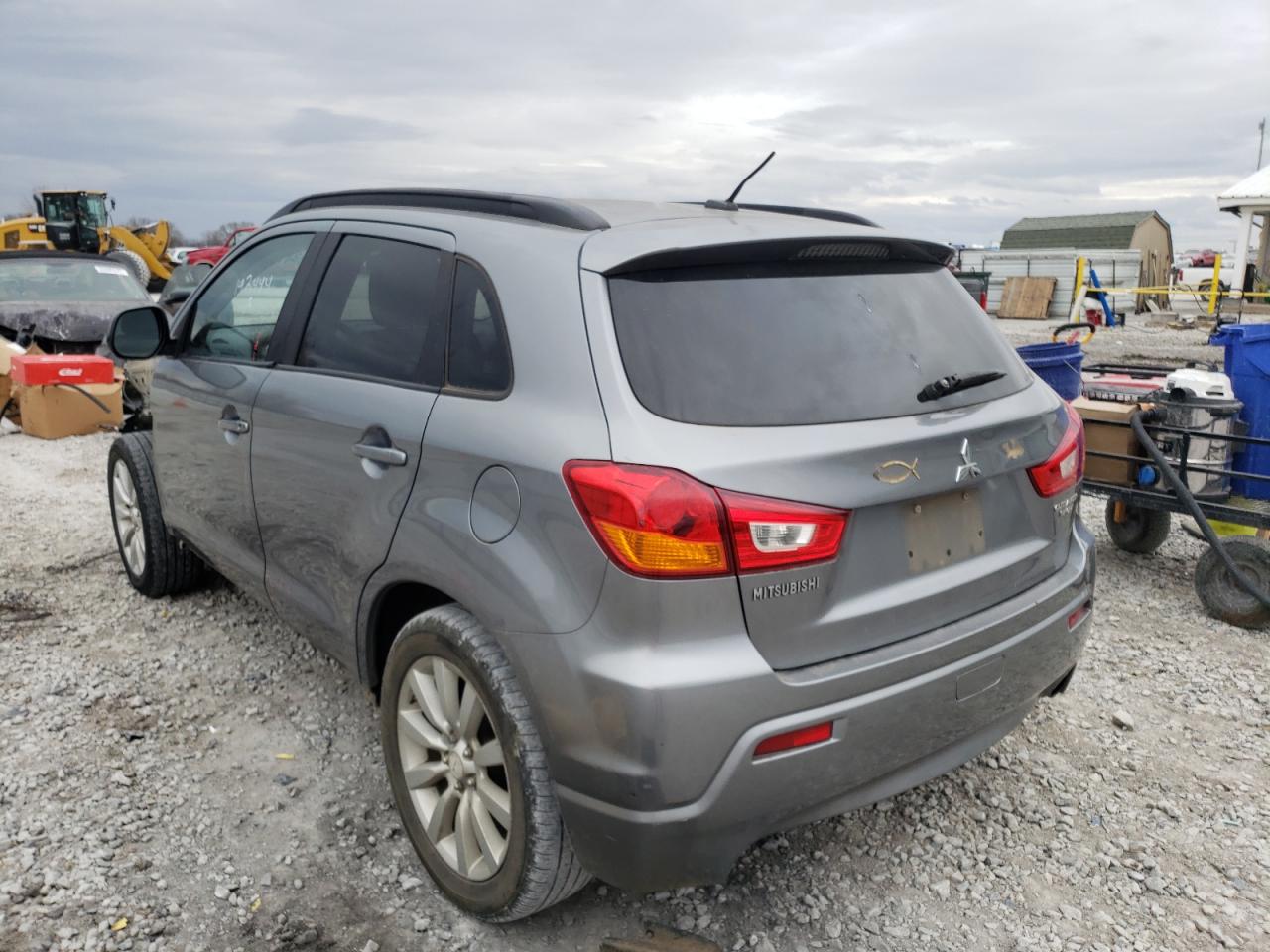 Photo 3 from auction – 2011 MITSUBISHI OUTLANDER with VIN JA4AR4AU6BZ005179