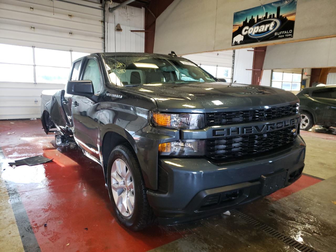 CHEVROLET SILVERADO 2021 with VIN 1GCRYBEH7MZ110958 - Photo from auction