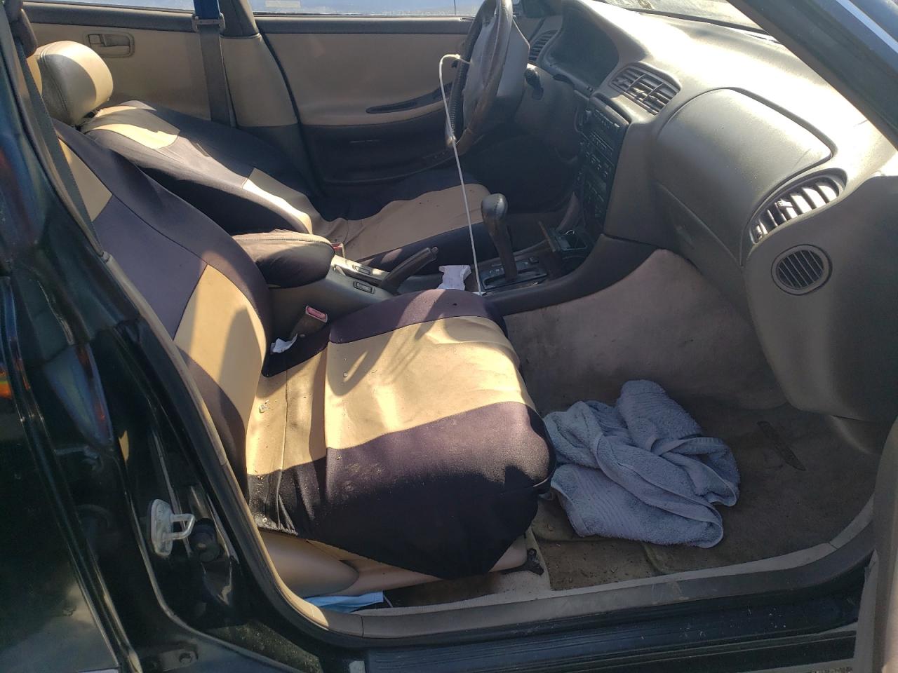 Photo 5 from auction – 1995 LEXUS ES 300 with VIN JT8GK13T3S0106657