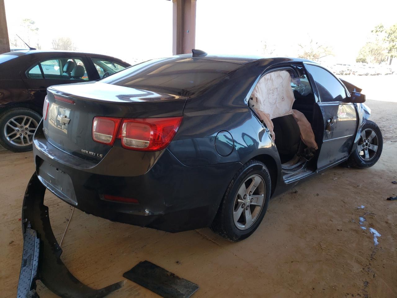 Photo 4 from auction – 2015 CHEVROLET MALIBU LS with VIN 1G11B5SL1FF335382