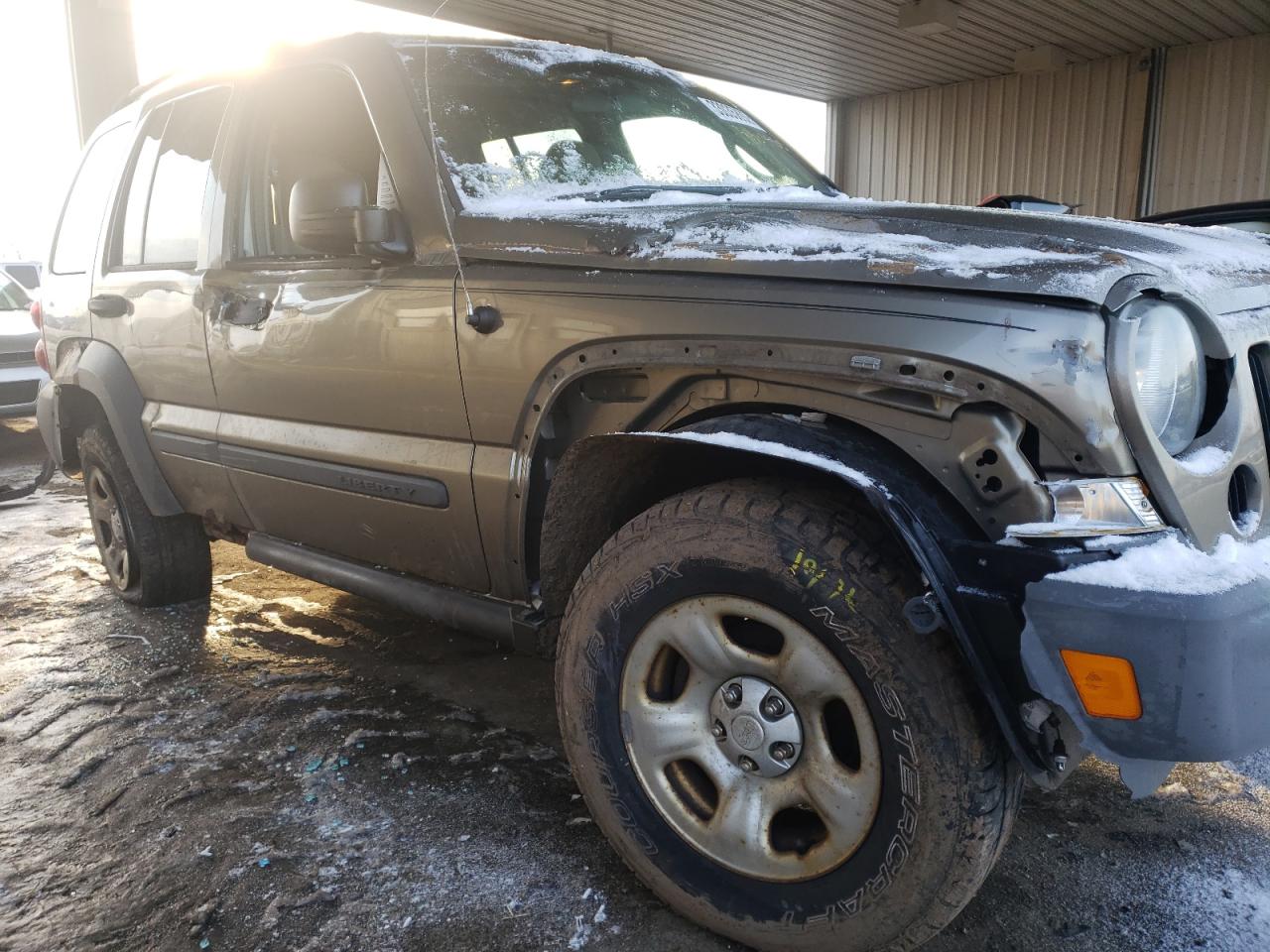 Photo 9 from auction – 2005 JEEP LIBERTY SP with VIN 1J4GL48K65W522133