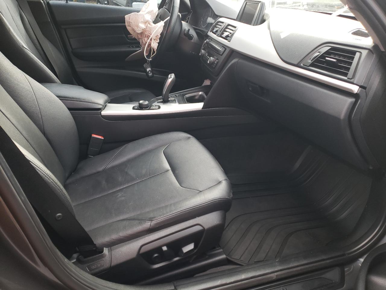 Photo 5 from auction – 2013 BMW 328 XI with VIN WBA3B3C50DF531733