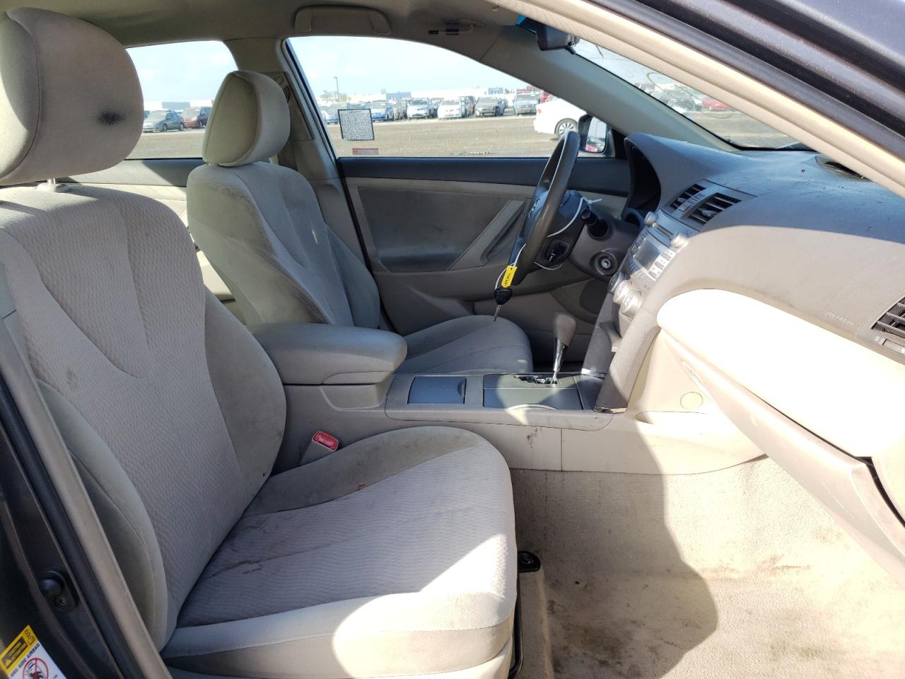 Photo 5 from auction – 2011 TOYOTA CAMRY BASE with VIN 4T4BF3EK5BR157684