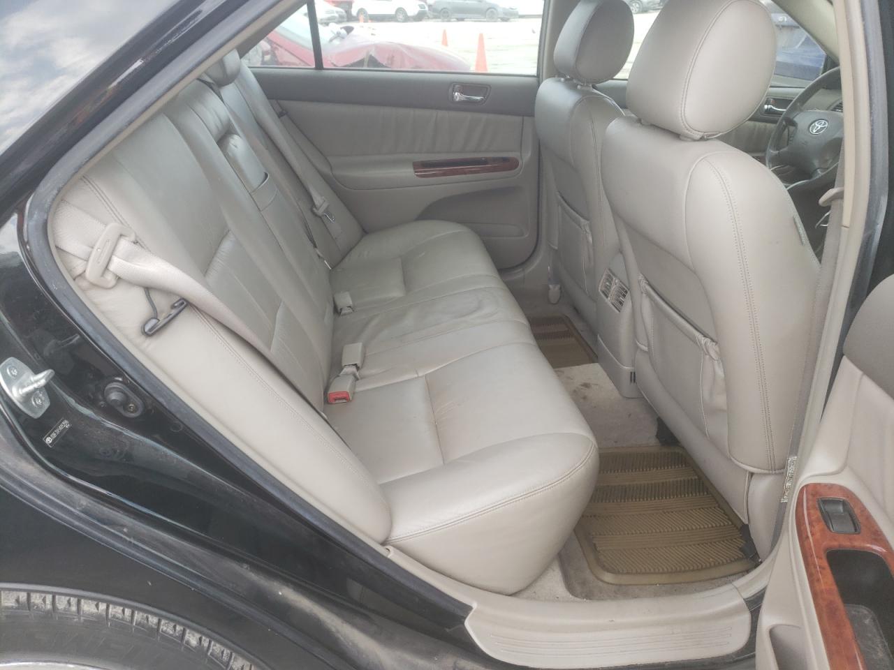 Photo 6 from auction – 2004 TOYOTA CAMRY LE with VIN JTDBF30K540152596